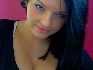 Lariss19 - Hot as fire. ;)